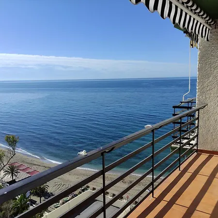 In First Line Apto. 10-9