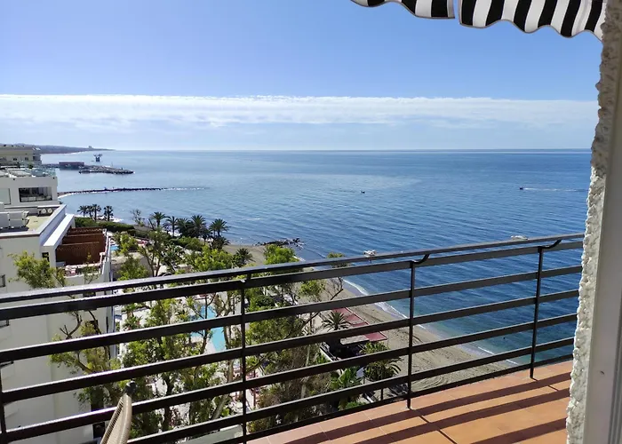 In First Line Apto. 10-9