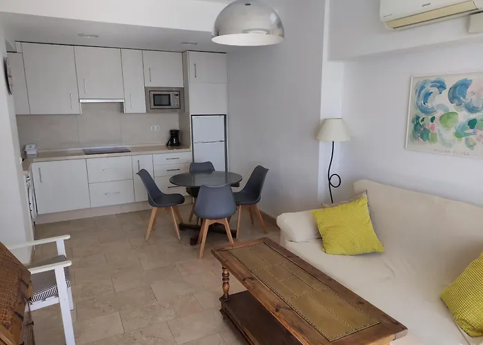 In First Line Apto. 10-9 Marbella