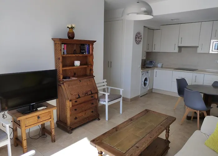 In First Line Apto. 10-9