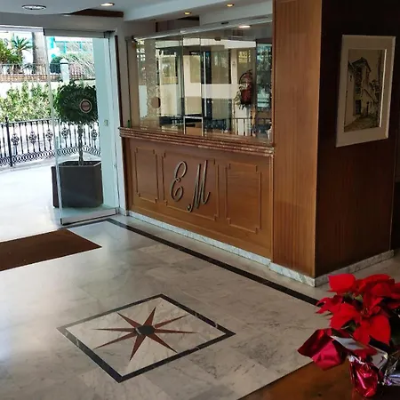 In First Line Apto. 10-9 Marbellac