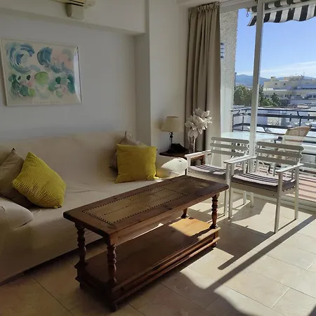 In First Line Apto. 10-9 Marbella